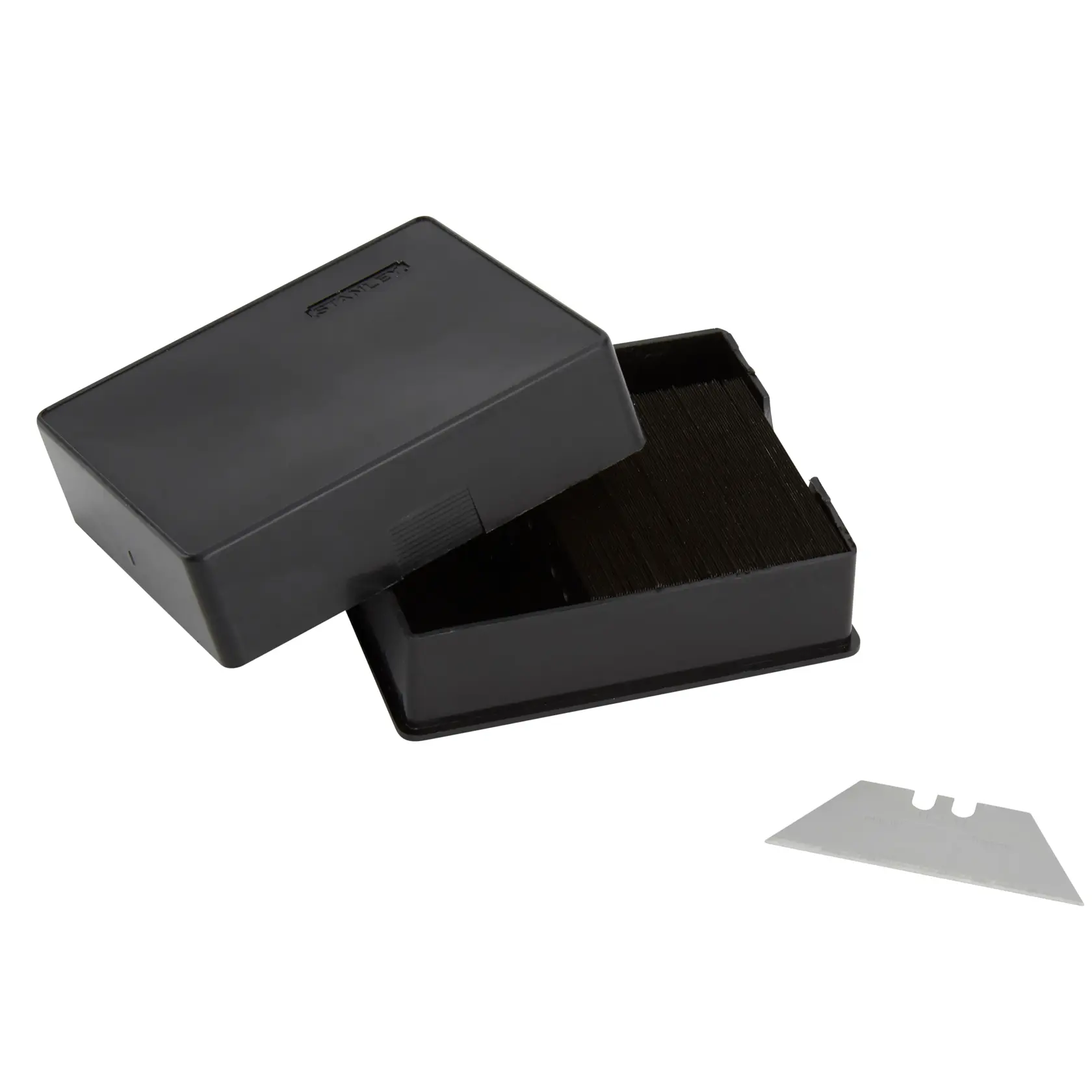 STANLEY 1-11-911 Universalmesser-Klingen in schwarzer Box, eine Klinge außerhalb, schräge Ansicht.