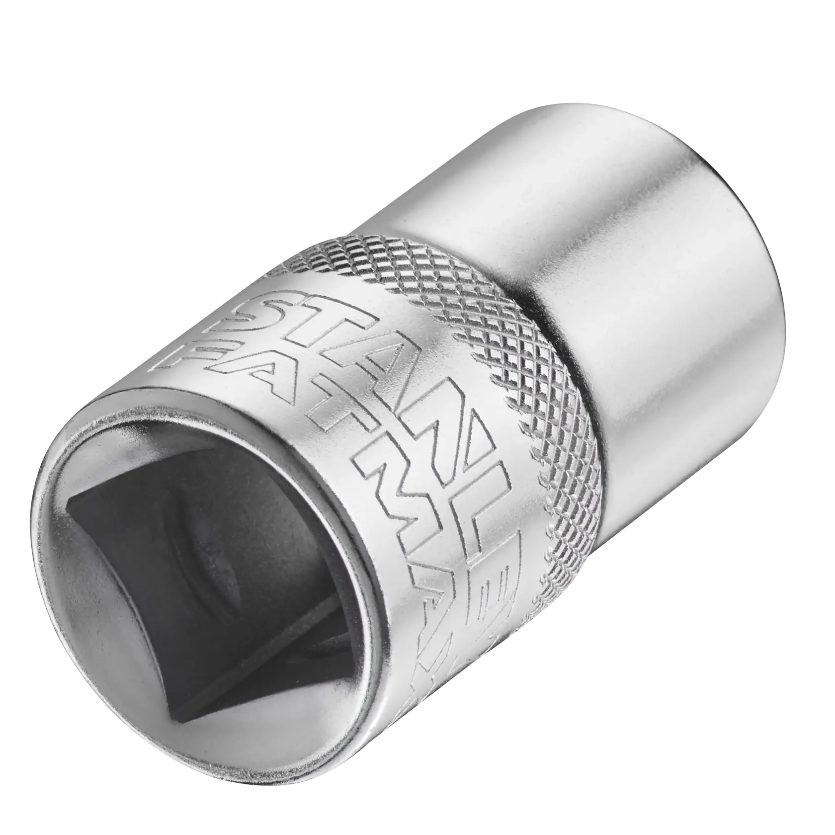 STANLEY FMMT17234-0 Chrom-Stecknuss, Nahaufnahme in schrägem Winkel, gerändelter Griff und eingraviertes Logo.