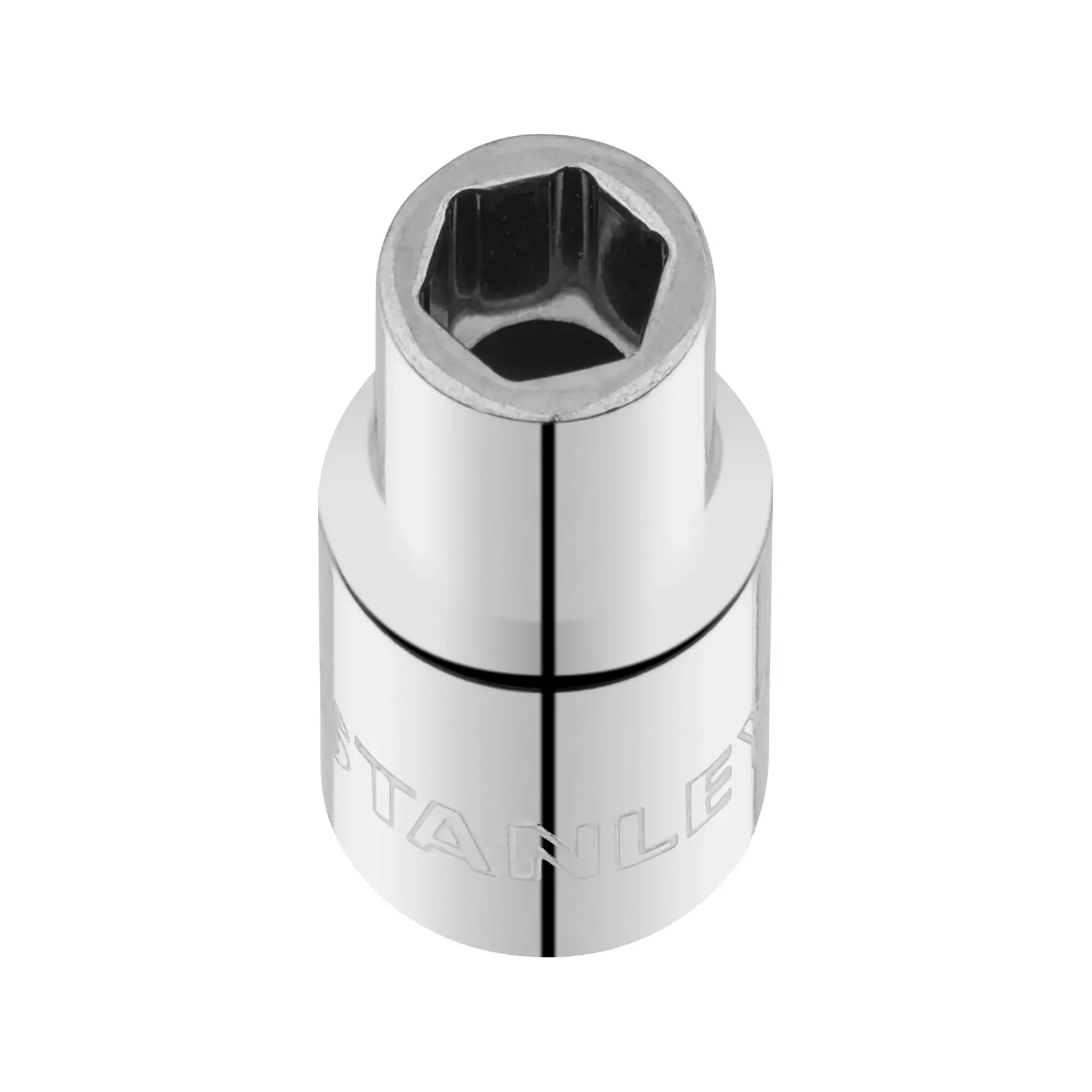 Foto der verchromten Stecknuss STANLEY STMT86111-0, Draufsicht, kompaktes Design mit eingeprägtem STANLEY Logo.