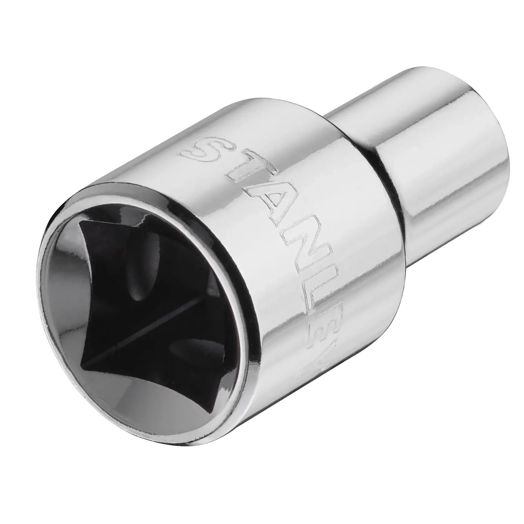 STANLEY STMT86509-0 verchromter Steckschlüssel, Produktfotografie, schräge Ansicht auf weißem Hintergrund.