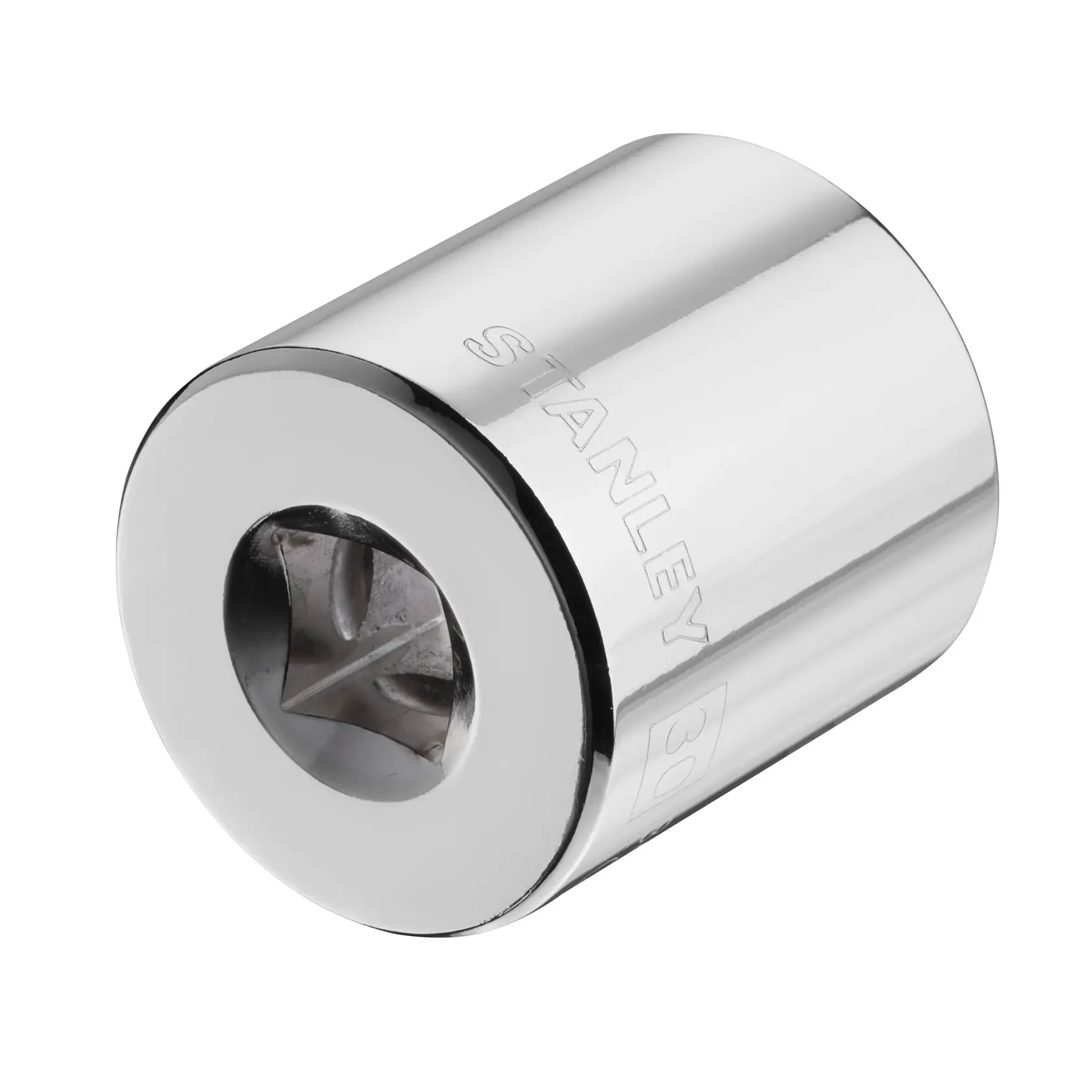 STANLEY STMT86530-0 Chrom-Stecknuss, zylindrisches Werkzeugzubehör auf weißem Hintergrund, schräge Ansicht.